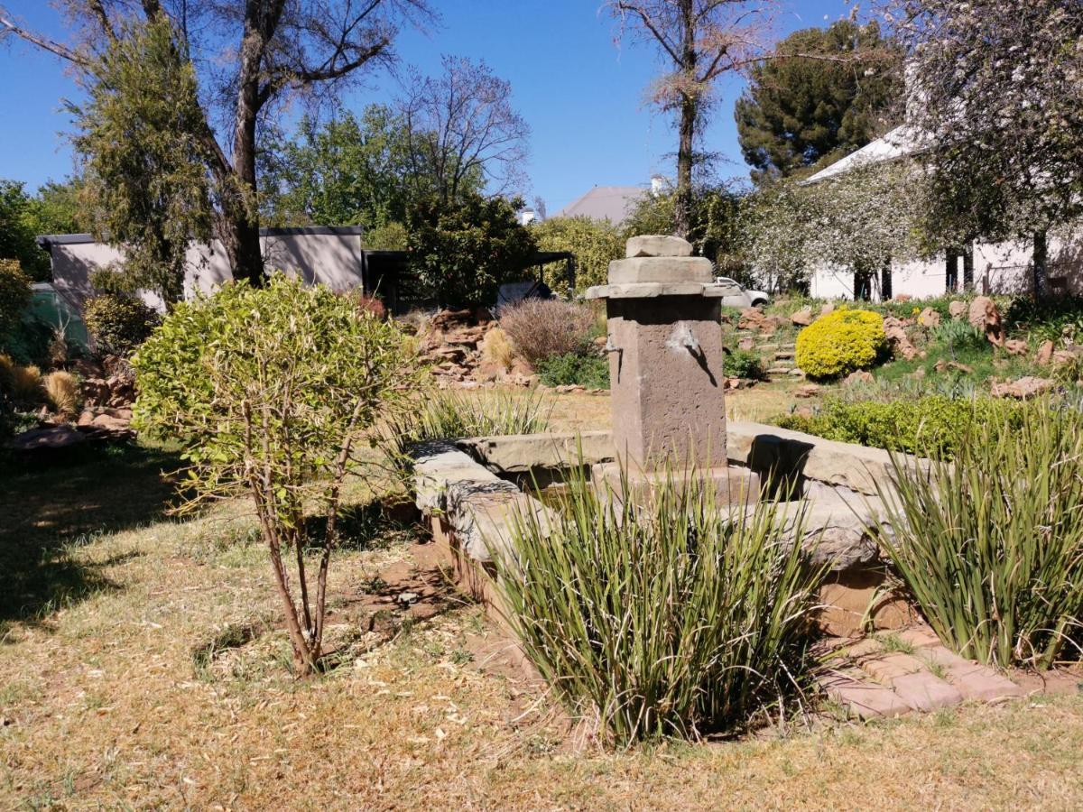 Lucolo Palace B&B Aliwal North Exterior photo