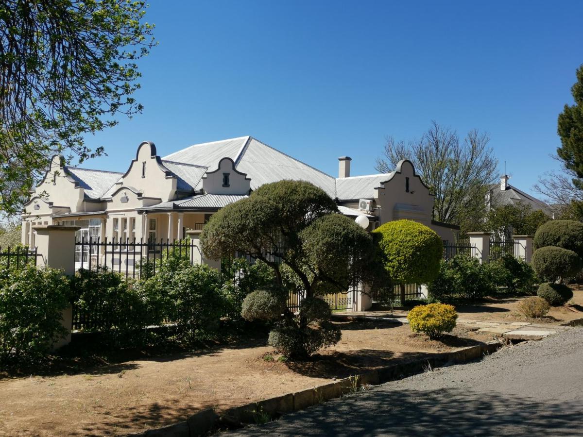 Lucolo Palace B&B Aliwal North Exterior photo
