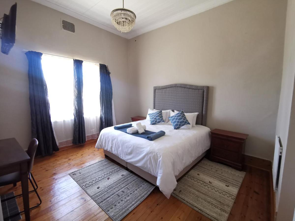 Lucolo Palace B&B Aliwal North Exterior photo
