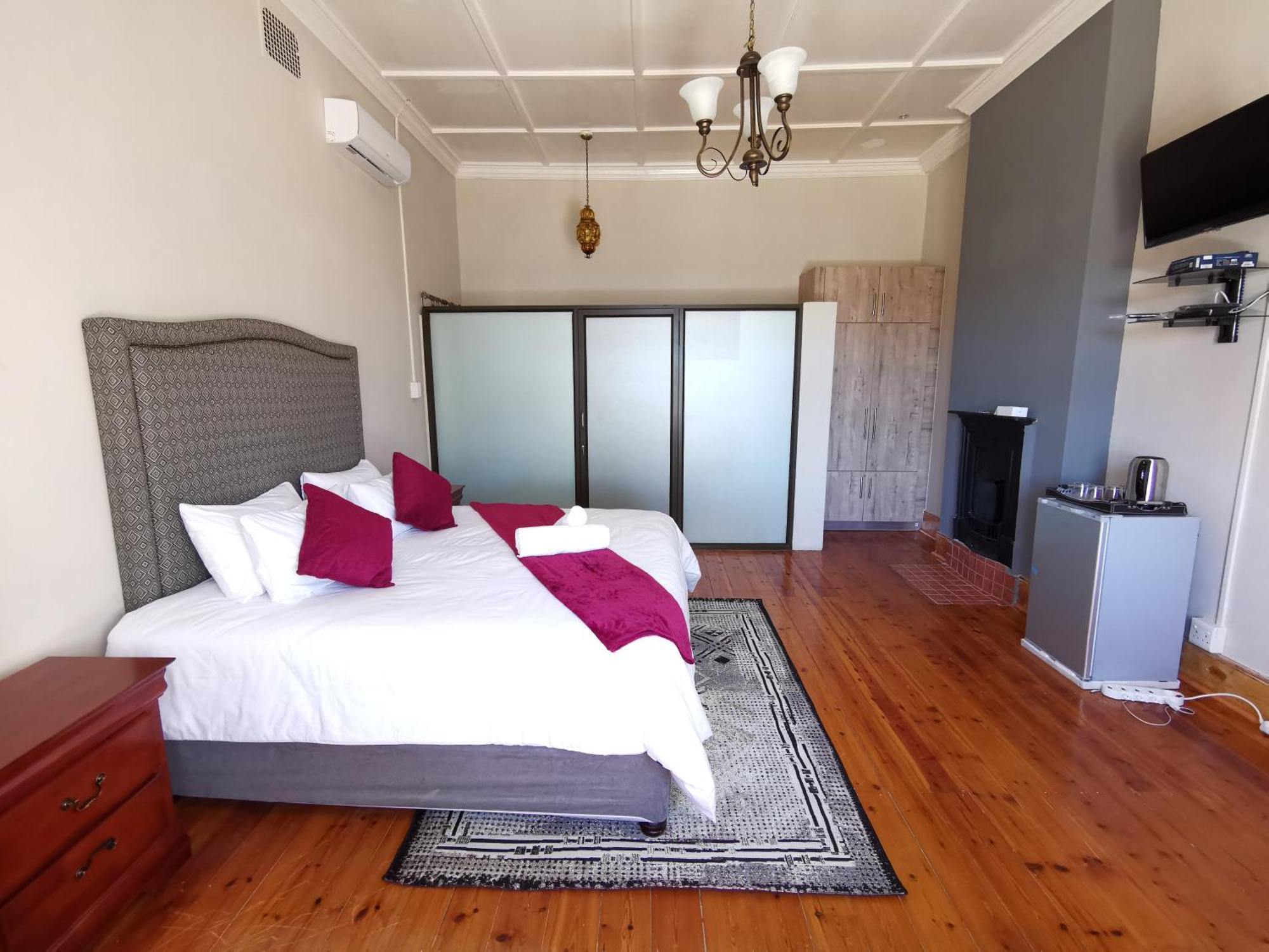 Lucolo Palace B&B Aliwal North Exterior photo